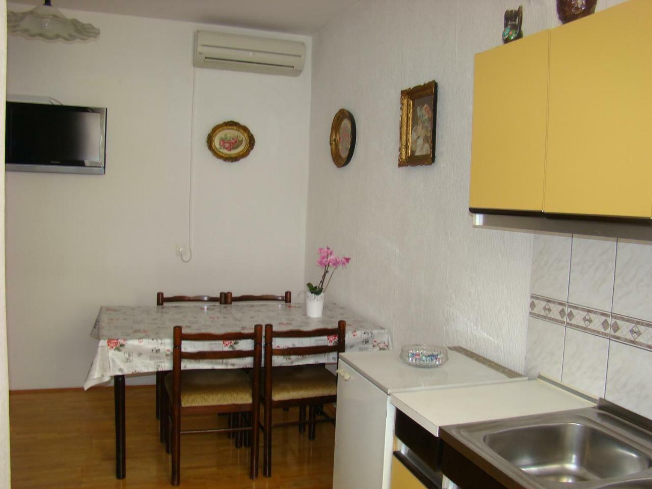 My Sun Apartment Rijeka Luaran gambar